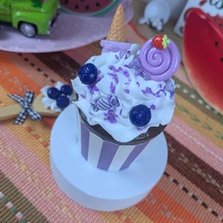Preview of Faux Blueberry Cupcake.