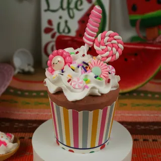 Preview of Faux Pink Candy Cupcake.