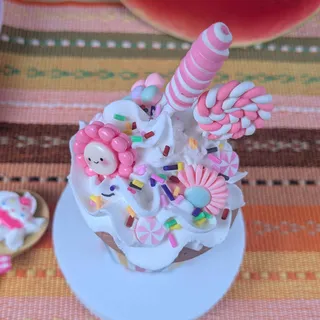 Preview of Faux Pink Candy Cupcake.