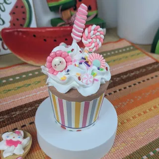 Preview of Faux Pink Candy Cupcake.