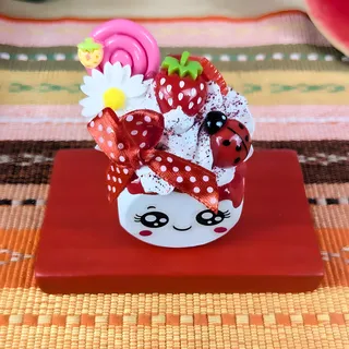 Preview of Faux Marshmallow Buddy - Strawberry.