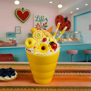 Preview of Faux Lemon Summer Drink ( Yellow Plastic Cup ).