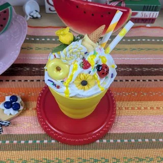 Preview of Faux Lemon Summer Drink ( Yellow Plastic Cup ).